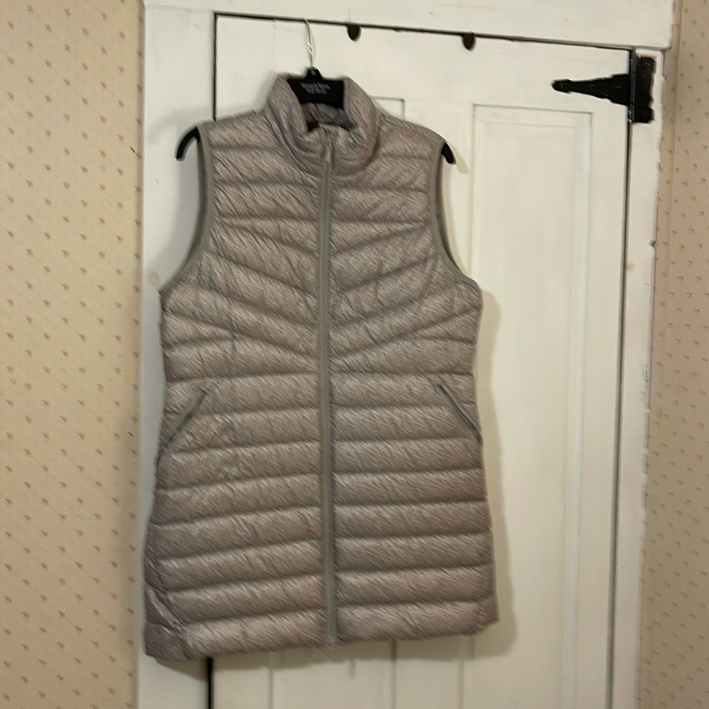 Ladies Lands End Lightweight Down Long Vest Med